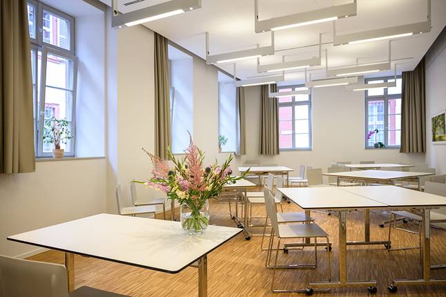 Quelle: ©-www.keskin-arts.com Ein Kursraum im Bildungszentrum Heidelberg