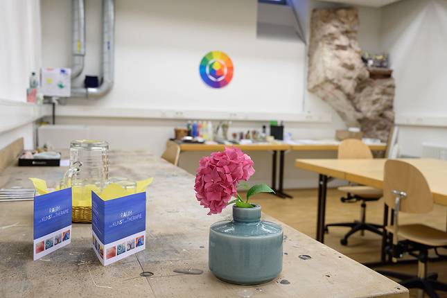 Quelle: ©-www.keskin-arts.com Ein Kursraum im Bildungszentrum Heidelberg