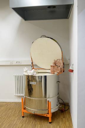 Quelle: ©-www.keskin-arts.com Brennofen im Bildungszentrum Heidelberg