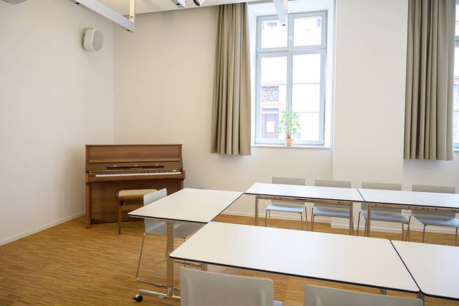Quelle: ©-www.keskin-arts.com Ein Kursraum im Bildungszentrum Heidelberg
